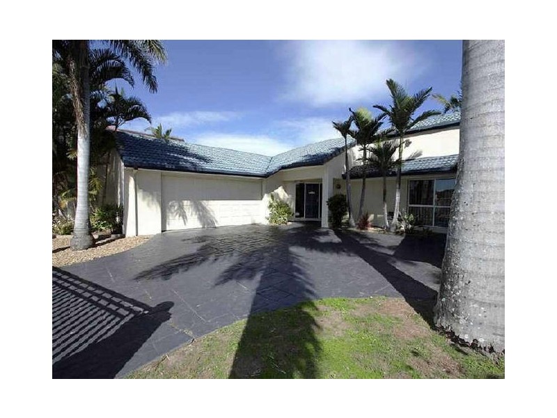 50 Santa Cruz Boulevard, Clear Island Waters QLD 4226