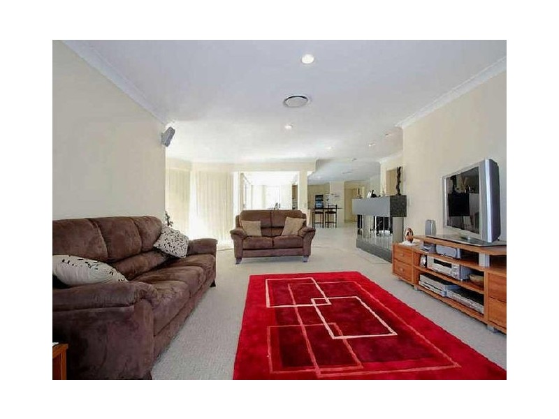 50 Santa Cruz Boulevard, Clear Island Waters QLD 4226