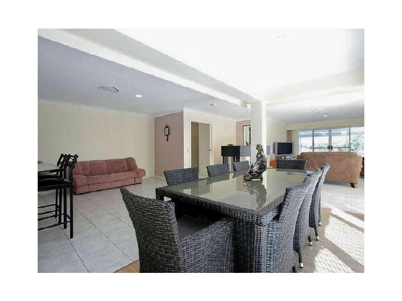 50 Santa Cruz Boulevard, Clear Island Waters QLD 4226