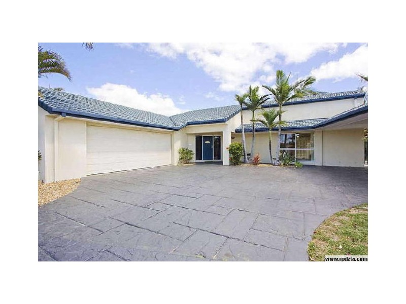 50 Santa Cruz Boulevard, Clear Island Waters QLD 4226