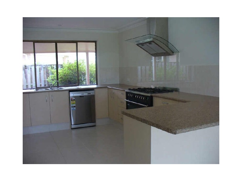 5 Penda Court, Merrimac QLD 4226