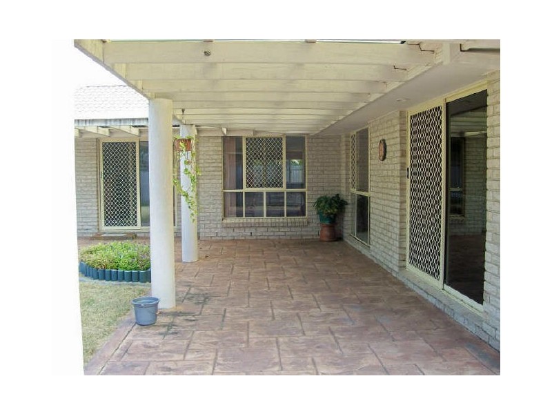 45 Warbler Pde, Varsity Lakes QLD 4227