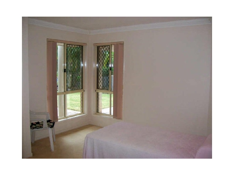 45 Warbler Pde, Varsity Lakes QLD 4227