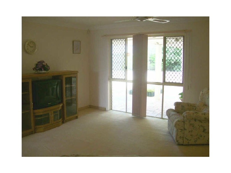 45 Warbler Pde, Varsity Lakes QLD 4227