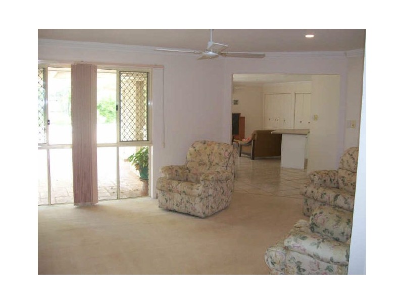 45 Warbler Pde, Varsity Lakes QLD 4227