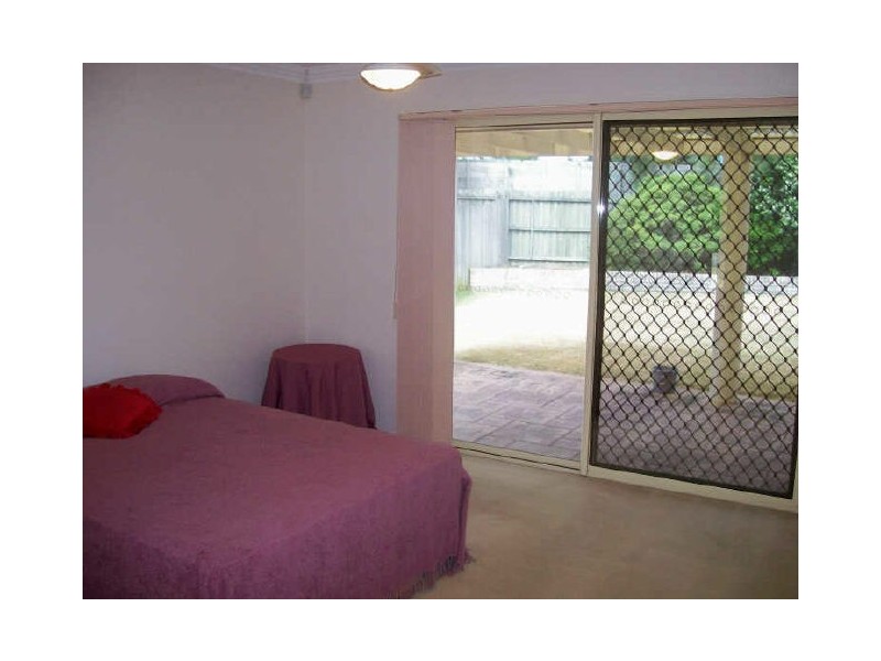 45 Warbler Pde, Varsity Lakes QLD 4227