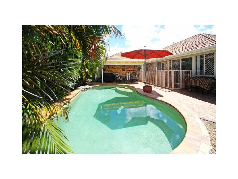 24 Wattlepark Lane, Robina QLD 4226