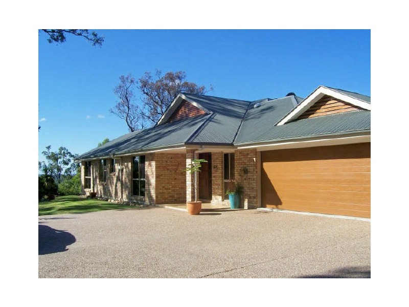 10 Roxby Ct, Bonogin QLD 4213