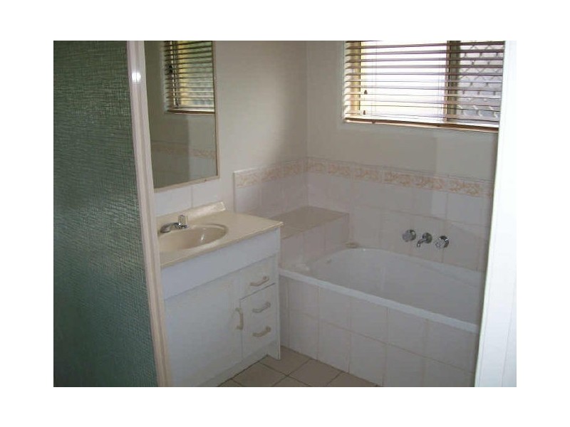 6 Crelga Ct, Merrimac QLD 4226