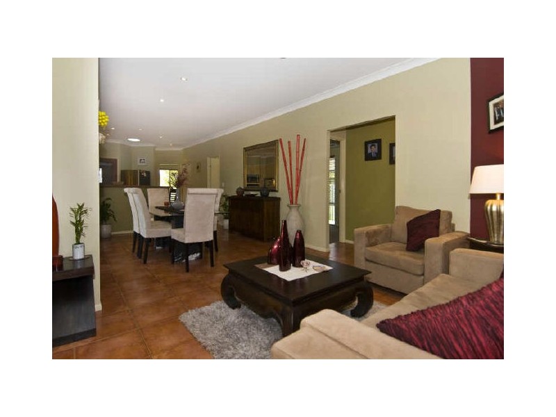 14 Nepean Drive, Varsity Lakes QLD 4227