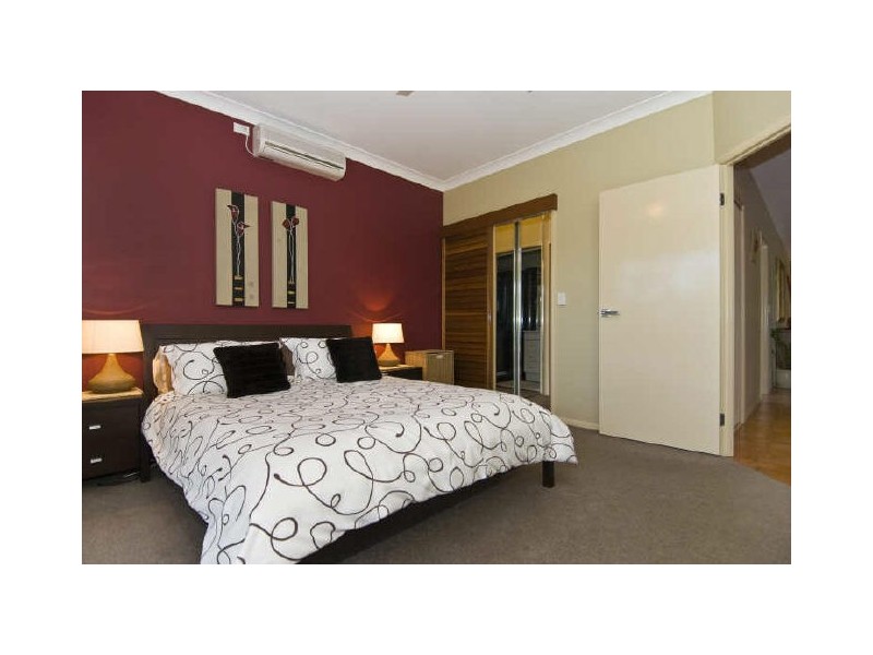 14 Nepean Drive, Varsity Lakes QLD 4227