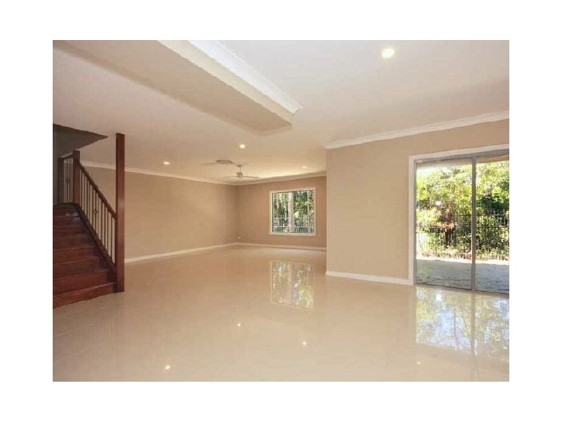 4/13 Andromeda Parade, Robina QLD 4226