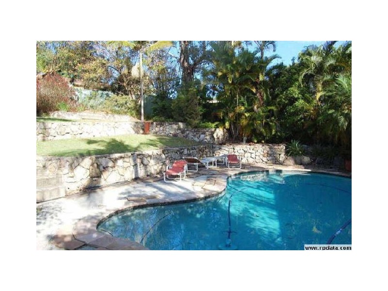 2 Miling Ct, Robina QLD 4226