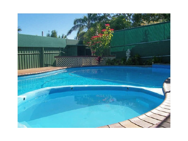 4 Equinox Ct, Mudgeeraba QLD 4213