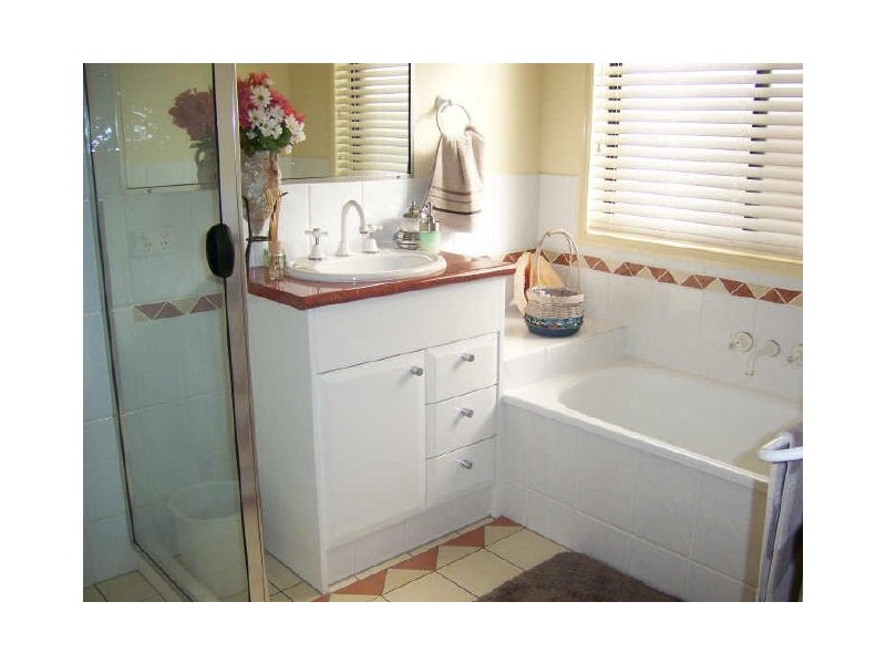 33 Straite Drive, Robina QLD 4226