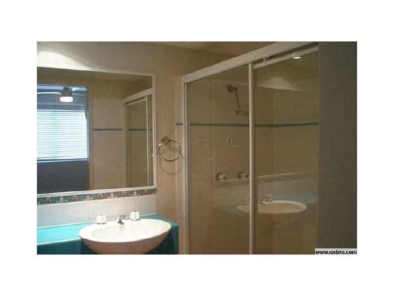 5/16 Lavarack Avenue, Mermaid Beach QLD 4218