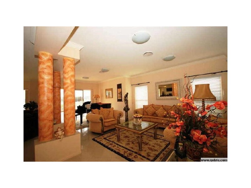 2A Ben Lexcen Place, Robina QLD 4226