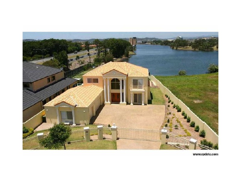 2A Ben Lexcen Place, Robina QLD 4226