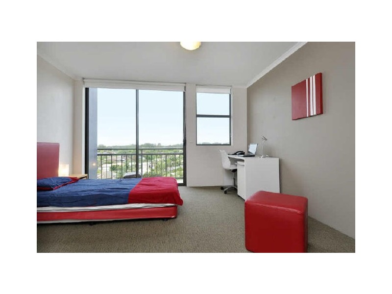 726/25 Lake Orr Drive, “Varsity Towers”, Robina QLD 4226