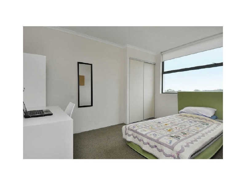 726/25 Lake Orr Drive, “Varsity Towers”, Robina QLD 4226