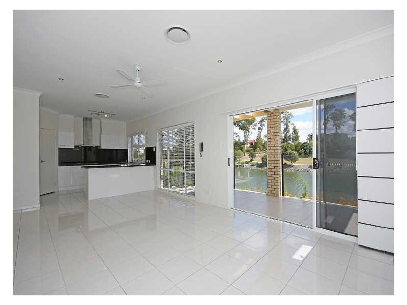 Varsity Lakes QLD 4227