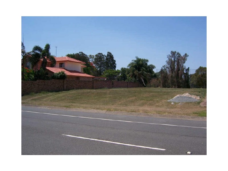 91 Santa Cruz Blvd, Clear Island Waters QLD 4226