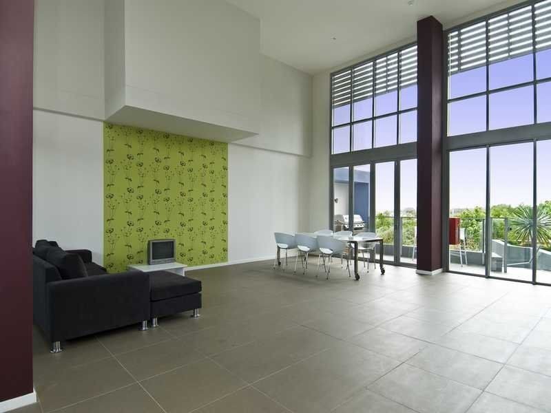 216/2 Riverwalk Avenue, Robina QLD 4226