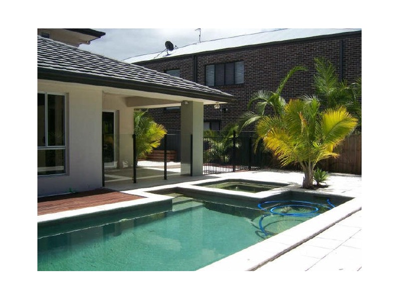 Robina QLD 4226
