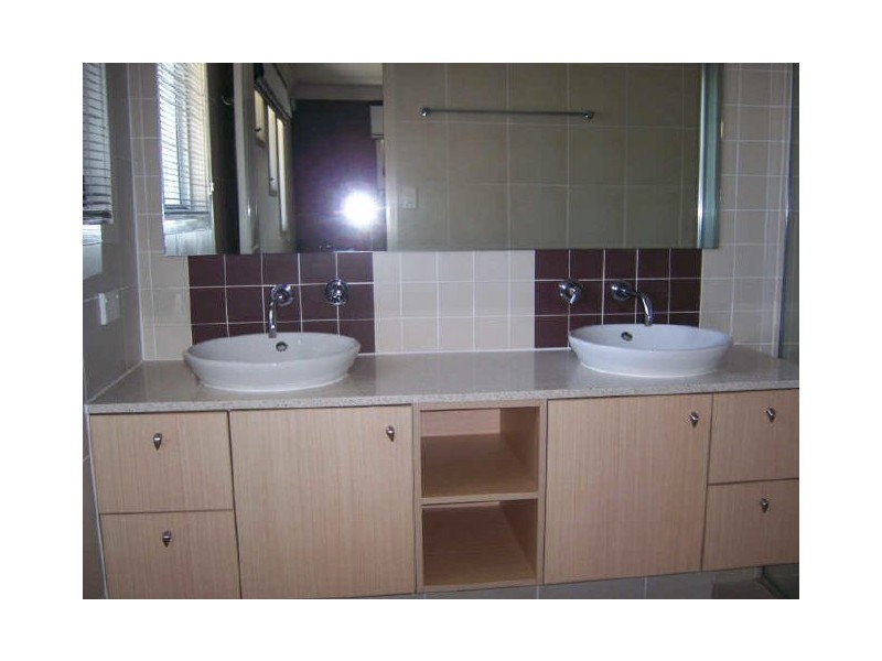 Robina QLD 4226