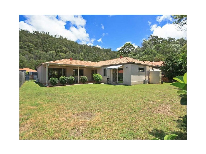 15 Bedford Crescent, Mudgeeraba QLD 4213