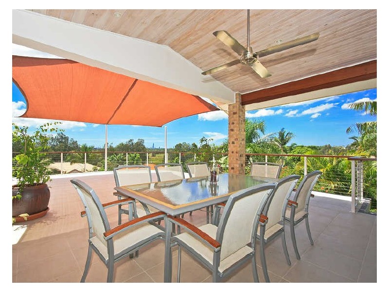 23 Longmorn Crescent, Merrimac QLD 4226