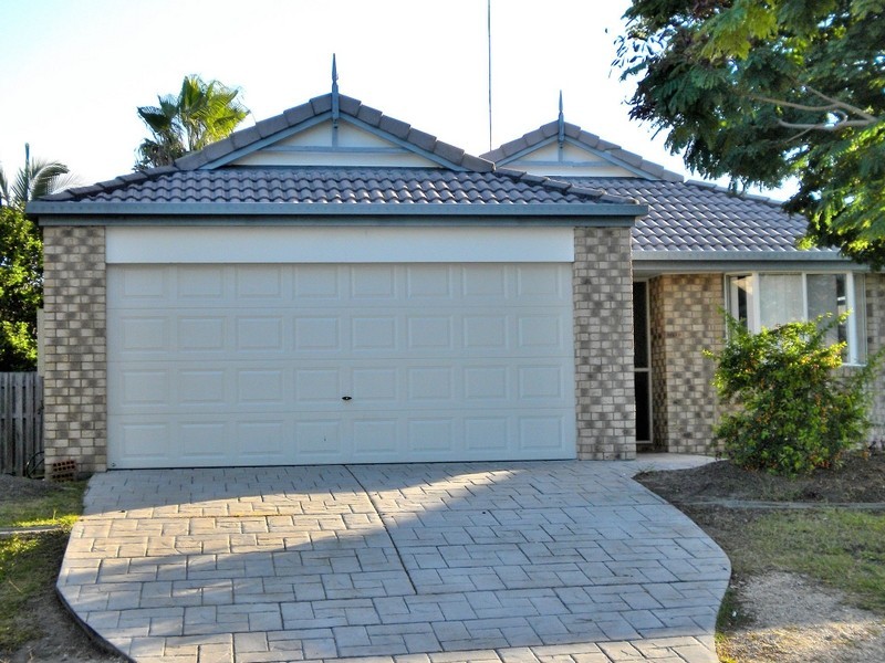 82 Kingarry Circuit, Merrimac QLD 4226