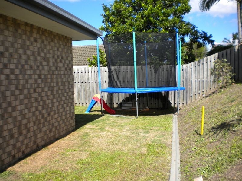 82 Kingarry Circuit, Merrimac QLD 4226