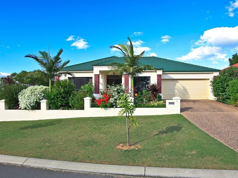 27 Majorca Crescent, Varsity Lakes QLD 4227