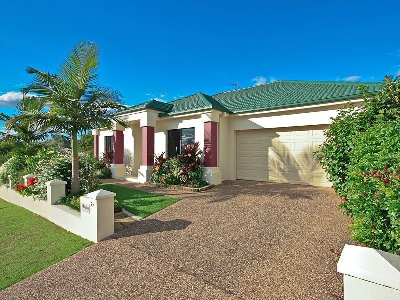 27 Majorca Crescent, Varsity Lakes QLD 4227