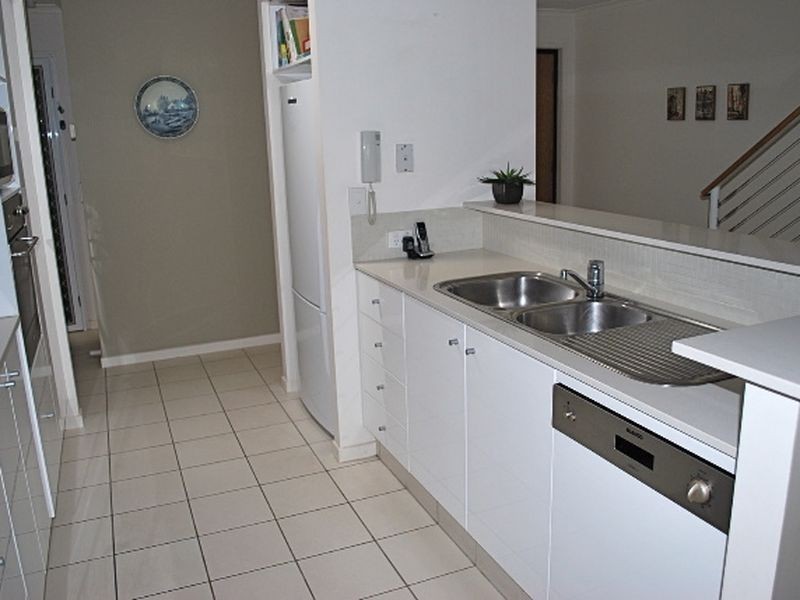 75 Riverwalk Avenue, Robina QLD 4226