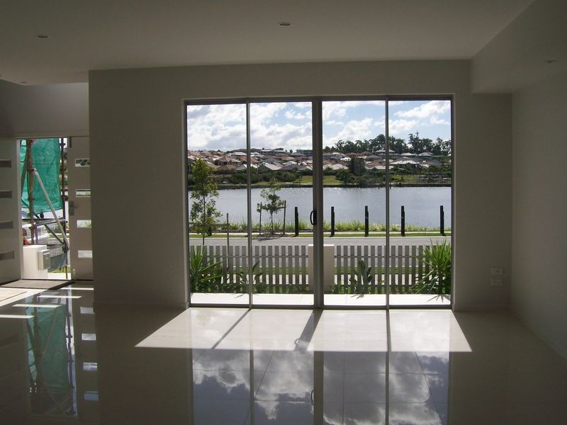 Varsity Lakes QLD 4227