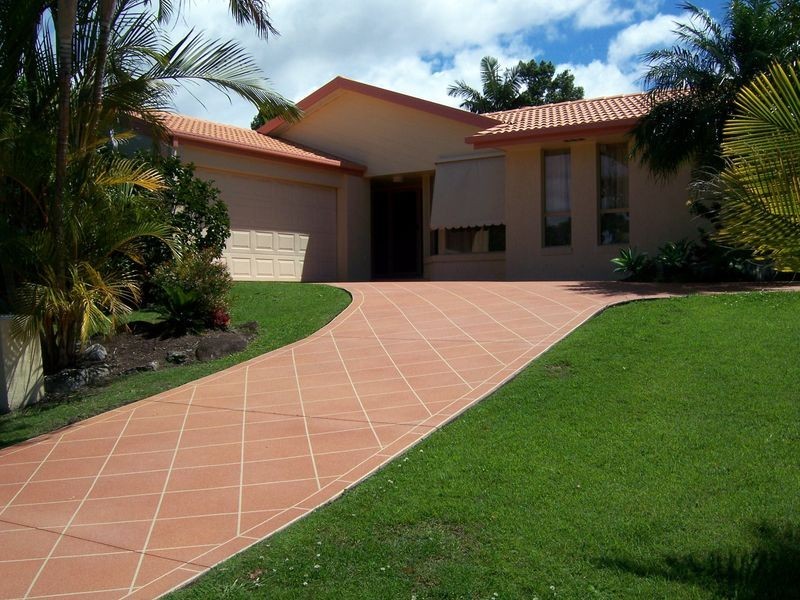 24 Killarney Ave, Robina QLD 4226