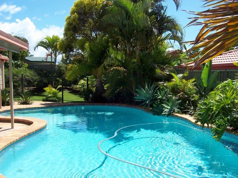 24 Killarney Ave, Robina QLD 4226