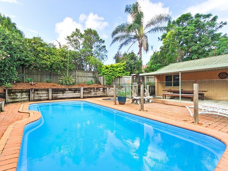 3 Retreat Place, Robina QLD 4226