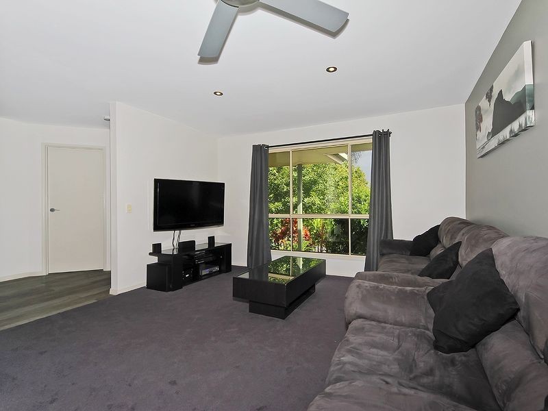 3 Retreat Place, Robina QLD 4226