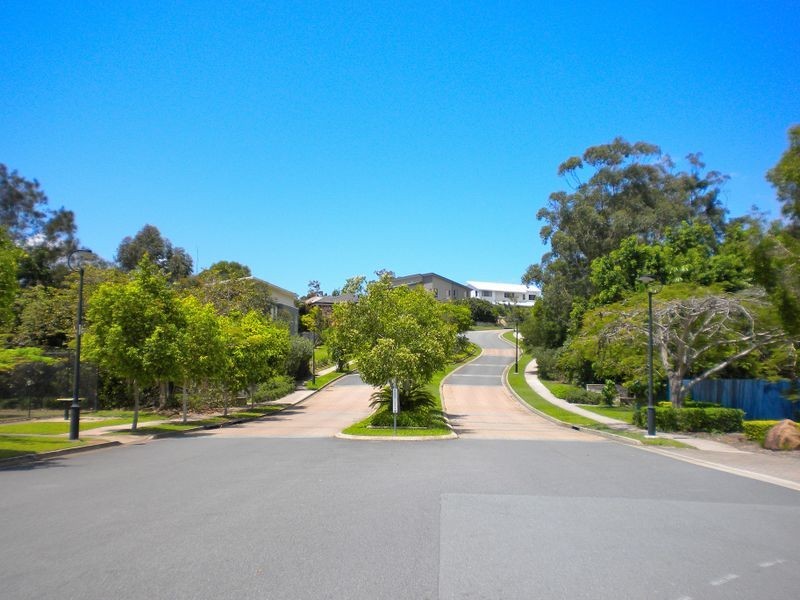 30 Great Southern Drive, Robina QLD 4226