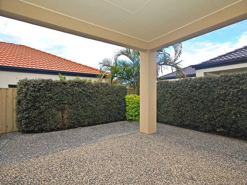 2/17 Majorca Crescent, Varsity Lakes QLD 4227
