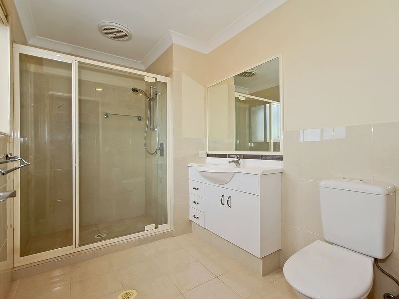 2/17 Majorca Crescent, Varsity Lakes QLD 4227