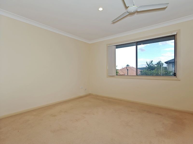 2/17 Majorca Crescent, Varsity Lakes QLD 4227