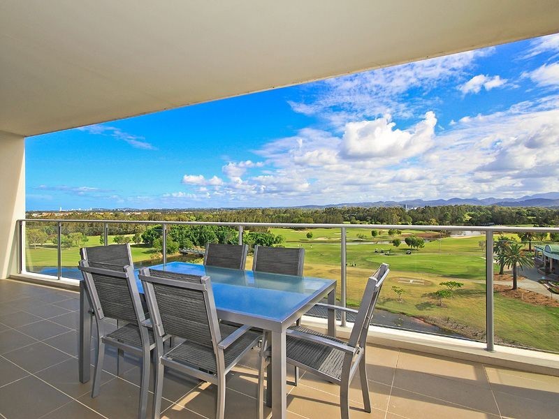 284/135 Lakelands Drive, Merrimac QLD 4226