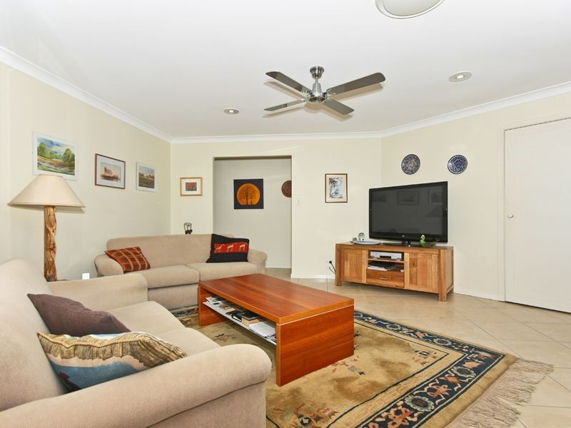 23 Longmorn Crescent, Merrimac QLD 4226