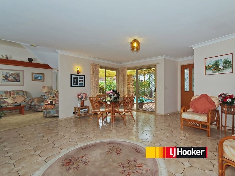 23 Pinnacle Court, Robina QLD 4226