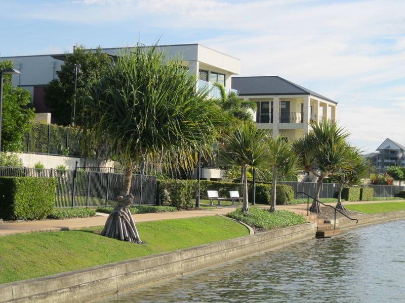 Lot 5045 Emerald Islands Drive, Carrara QLD 4211