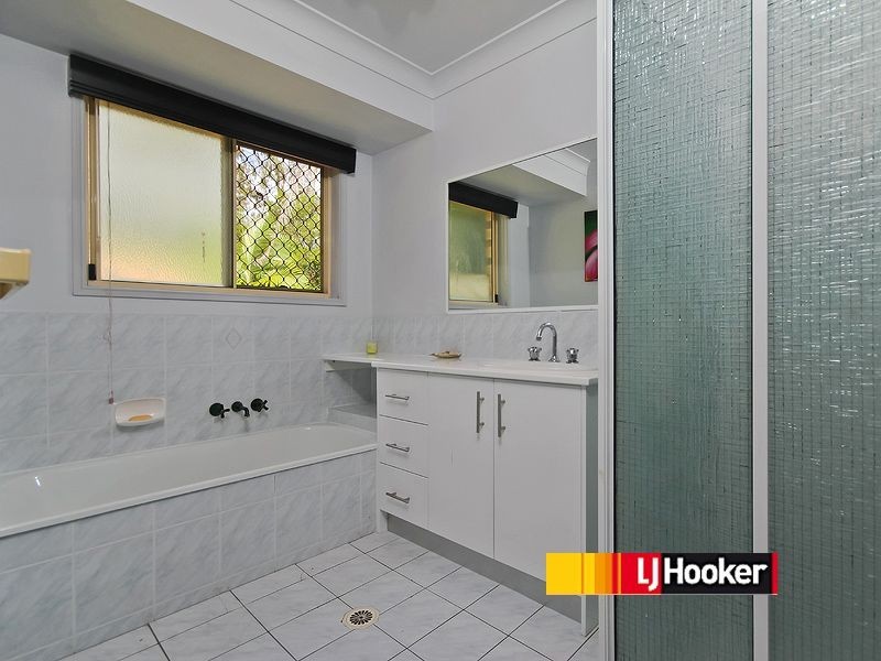 10 Maidstone Place, Robina QLD 4226